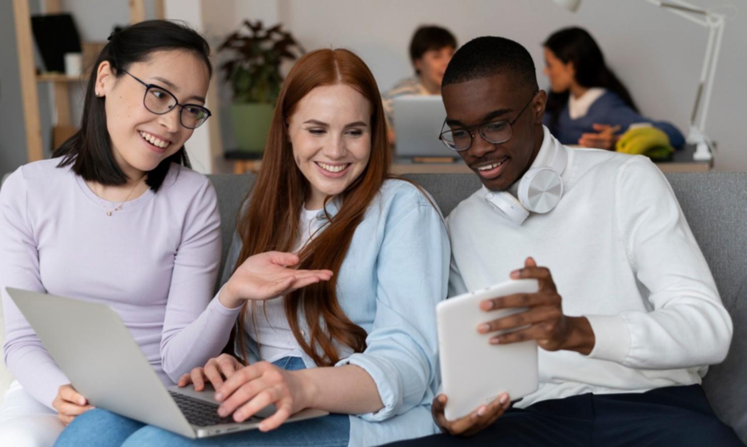 Conférence annuelle iloraxnent sur les tendances financières 2025